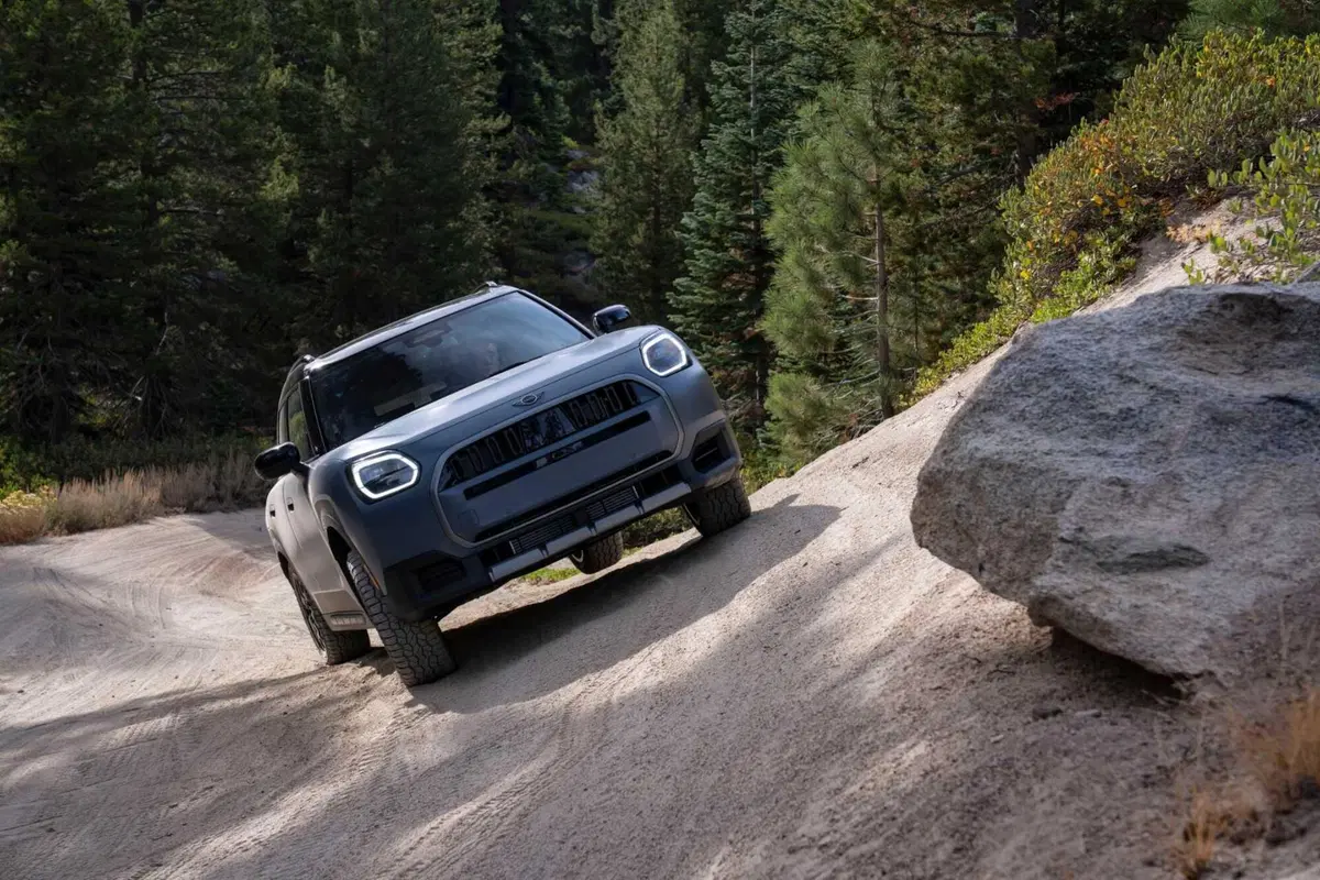MINI Countryman Untamed Edition: arriva la nuova versione dedicata all’avventura (32)