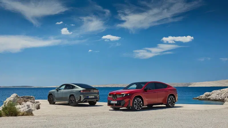 BMW iX4, il SUV coupé torna nel 2027: sarà solo elettrico e avrà fino a 828 km di autonomia