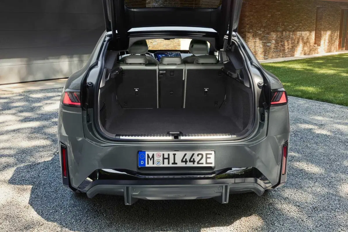 BMW iX4 50 xDrive