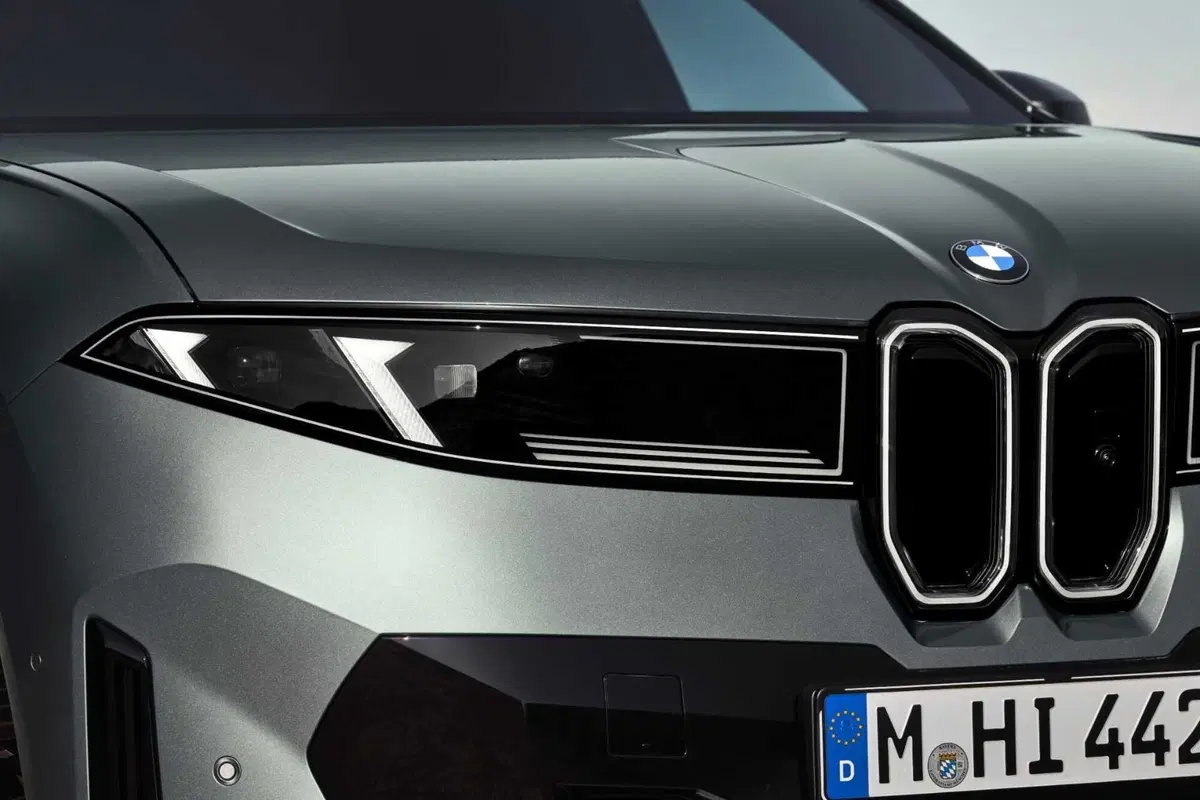 BMW iX4 50 xDrive (3)