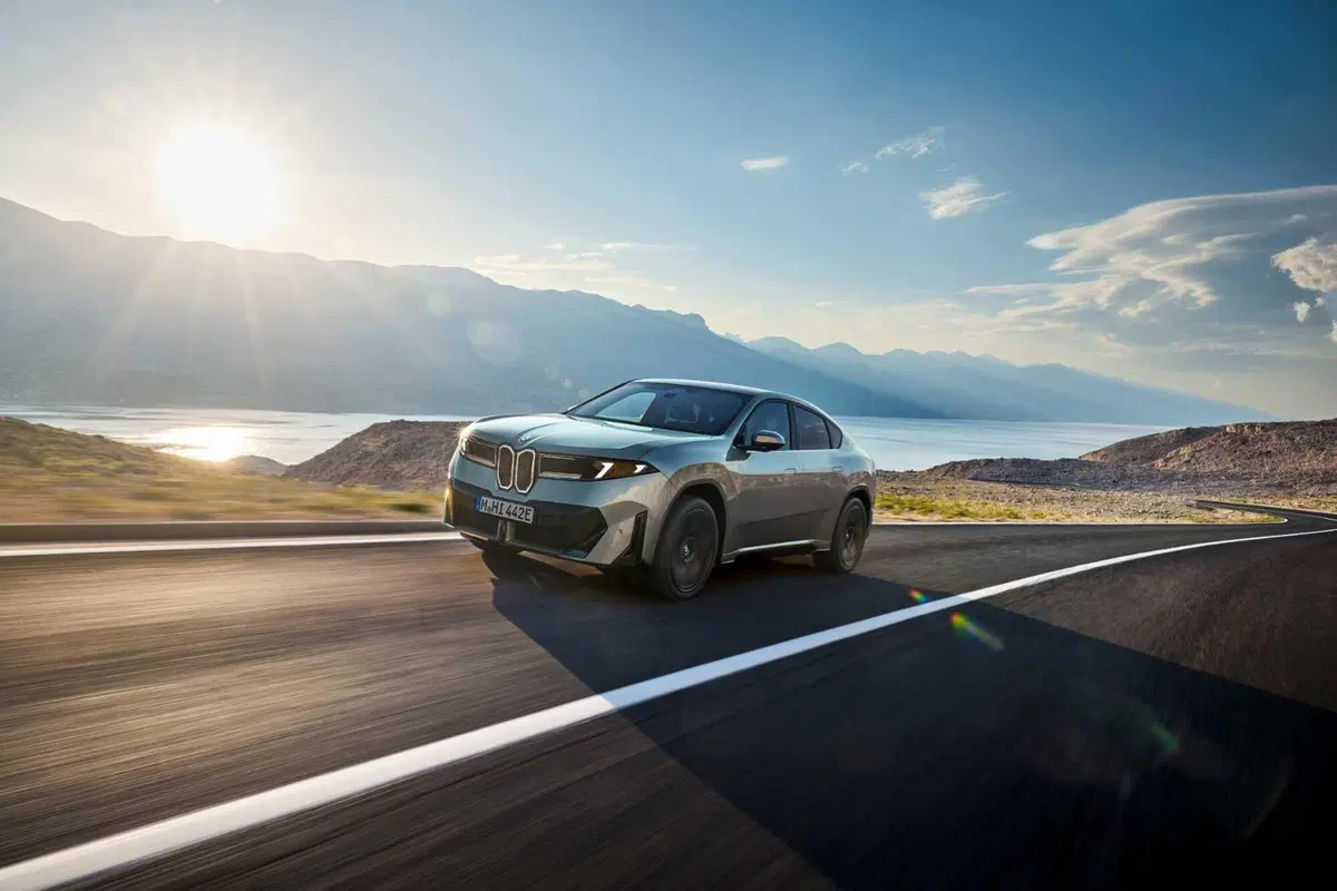 BMW iX4 50 xDrive (20)