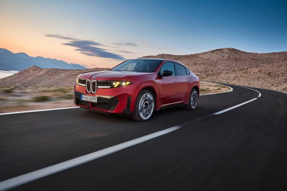 BMW iX4 60 xDrive (4)