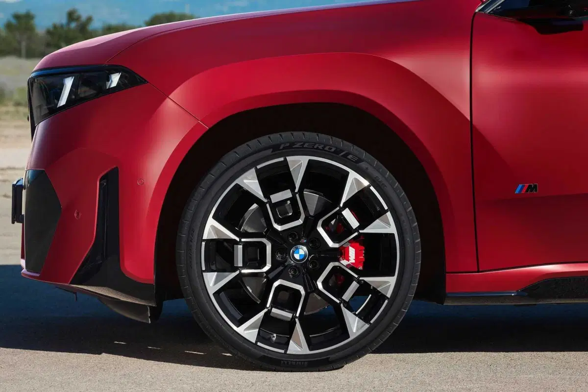 BMW iX4 60 xDrive (19)