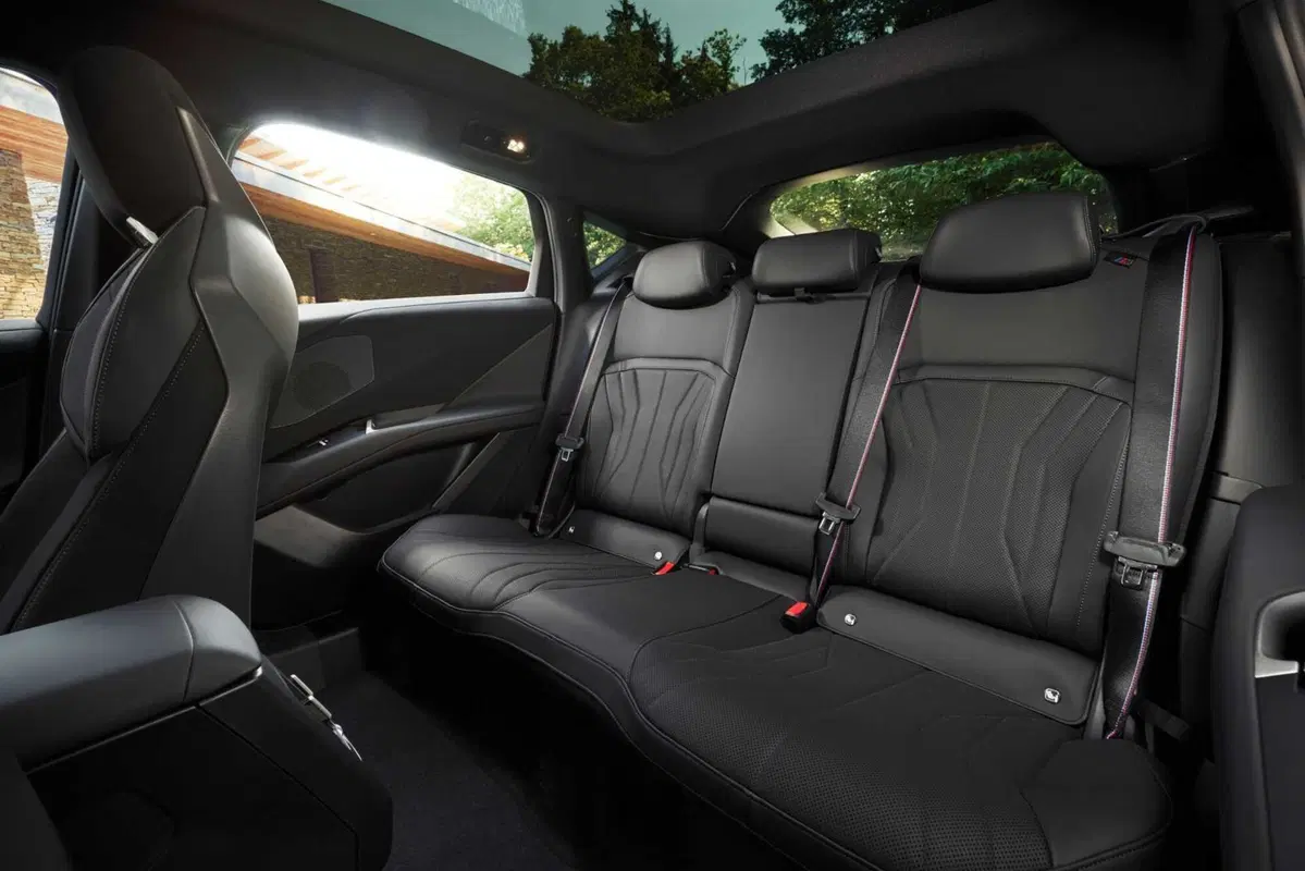 BMW iX4 60 xDrive (20)