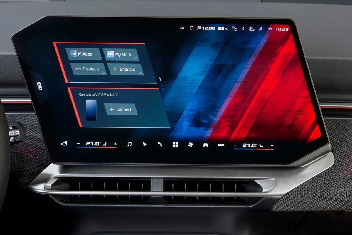 BMW iX3 M60 xDrive, BMW porta a 612 CV la versione sportiva del suo SUV elettrico (6)