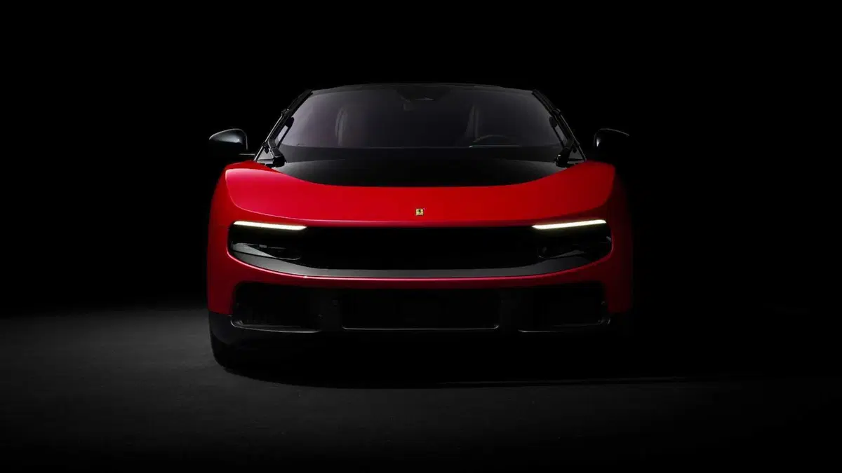 Ferrari Luce, la prima elettrica di Maranello nasce da un consiglio di Jeff Bezos: il retroscena rac (11)