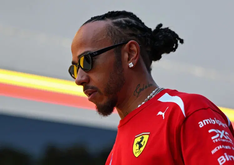 F1. “Non ci sono più le gare sul bagnato di una volta”: Lewis Hamilton rivendica il coraggio sotto la pioggia. E di Singapore dice...