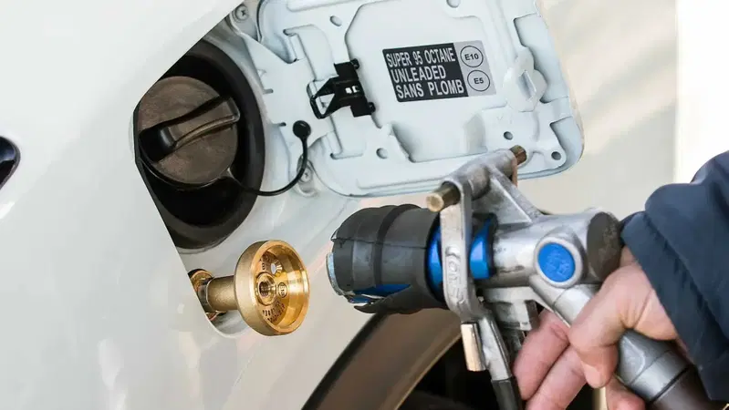Bonus retrofit auto, la conversione a GPL e metano conviene di più: cosa cambia nel 2027