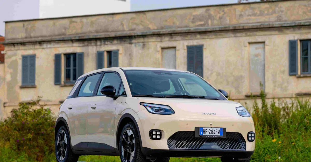 GAC debutta in Italia con AION UT e AION V: prezzi da 25.750 euro e autonomia fino a 510 km