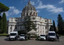 Il Vaticano sceglie Toyota e Lexus per la sua svolta green: auto a noleggio anche per i dipendenti della Santa Sede