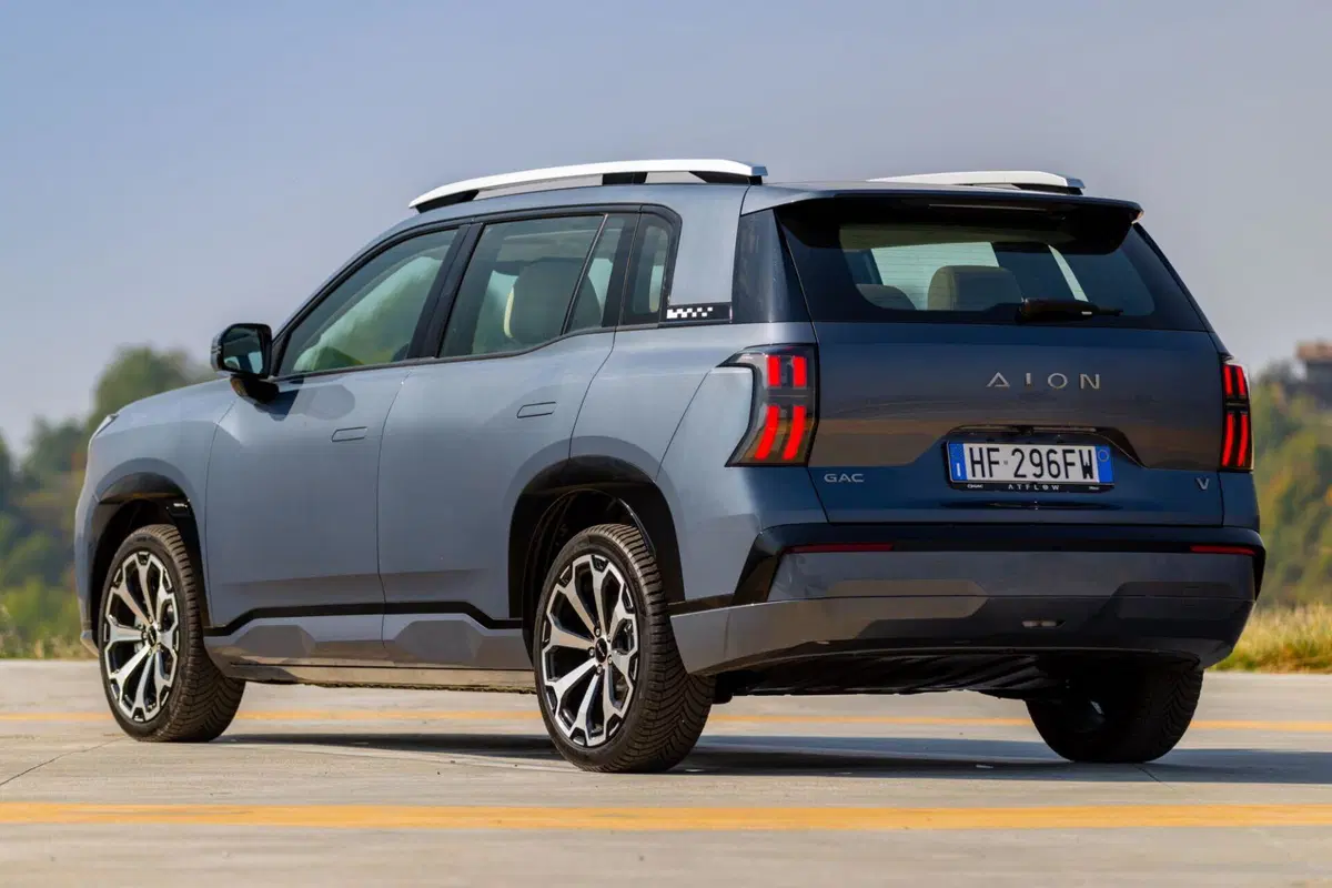 GAC AION V, il SUV elettrico cinese arriva in Italia: prezzi e primo contatto (3)