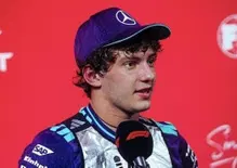 Mi è partita di colpo: Antonelli domina la Mercedes a Singapore, ma la nuova W17 resta un’incognita