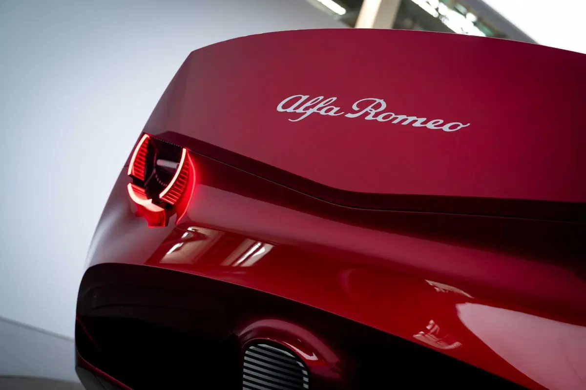 Alfa Romeo Cuorerosso, i dettagli (5)
