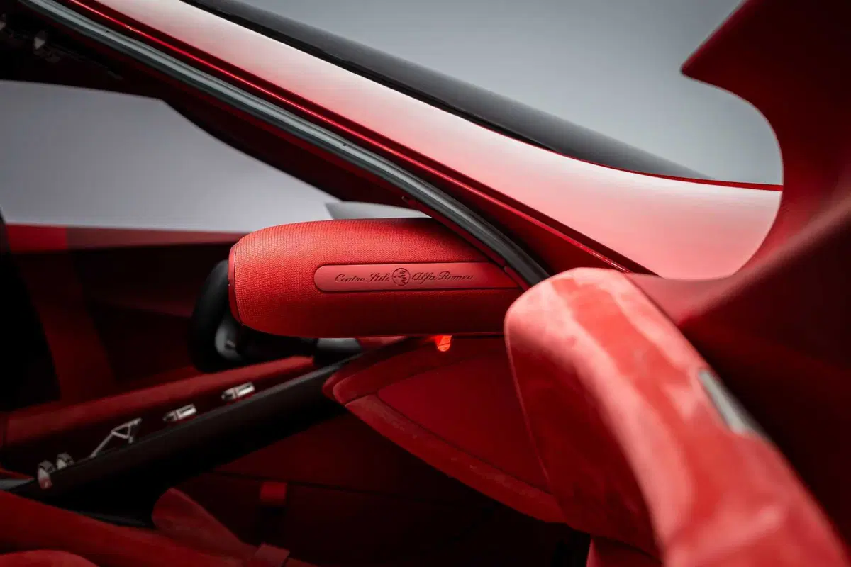 Alfa Romeo Cuorerosso, i dettagli (13)