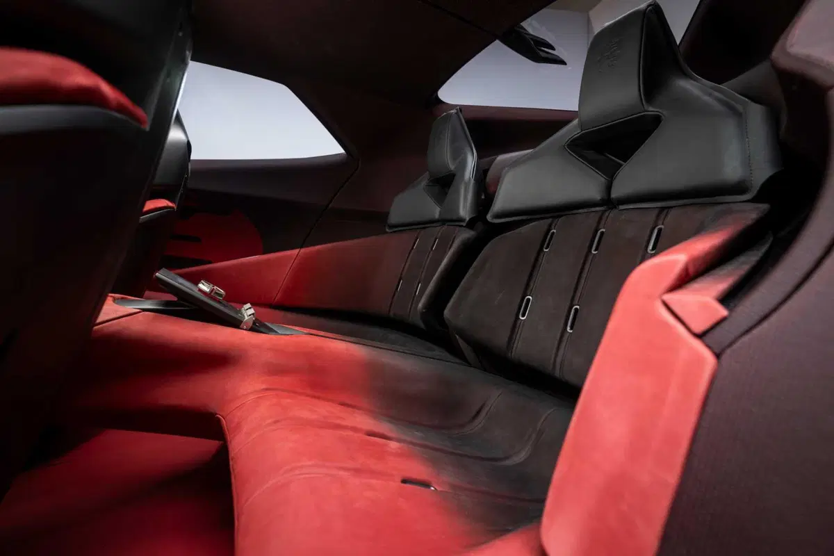 Alfa Romeo Cuorerosso, i dettagli (24)