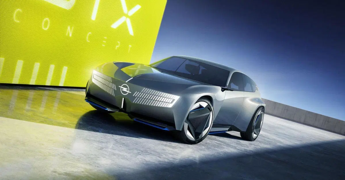 Opel STX Concept: la station wagon del futuro debutta a Parigi tra aerodinamica attiva e design emozionale
