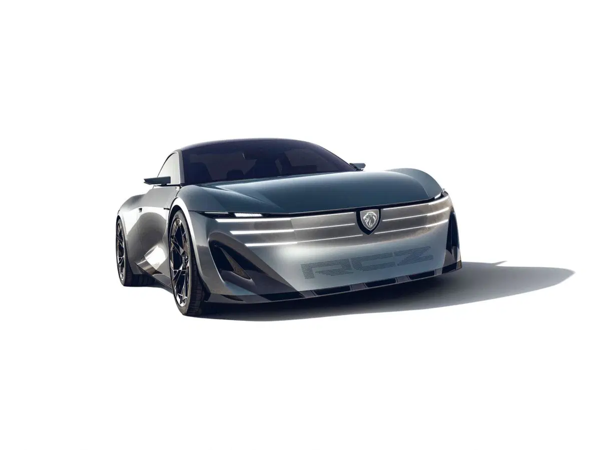 Peugeot RCZ Vision: a Parigi il Leone ruggisce con il manifesto del "Futuro Felino" e 500 CV di potenza (5)