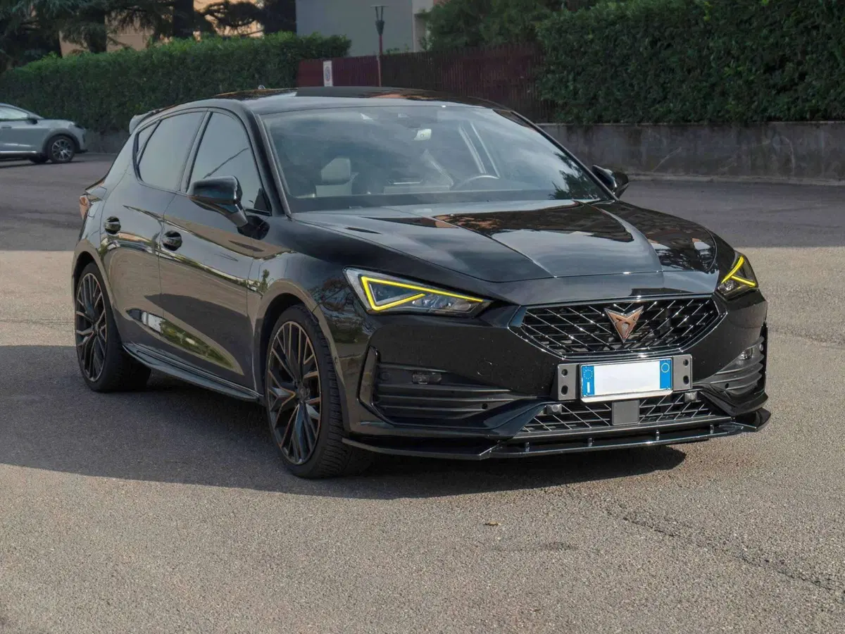 Cupra Leon usata a Milano