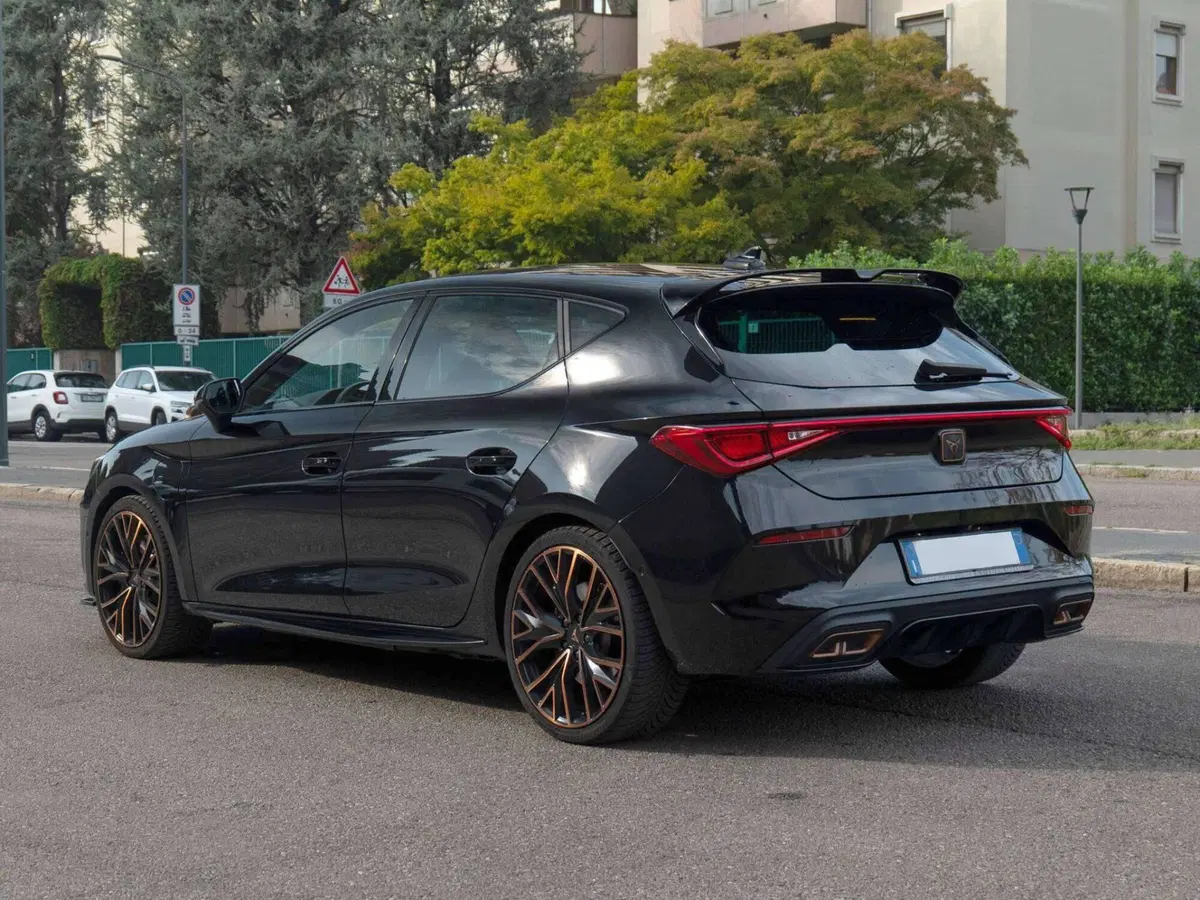 Cupra Leon usata a Milano (5)