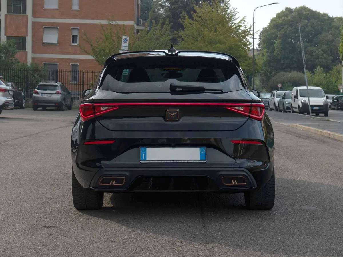Cupra Leon usata a Milano (6)
