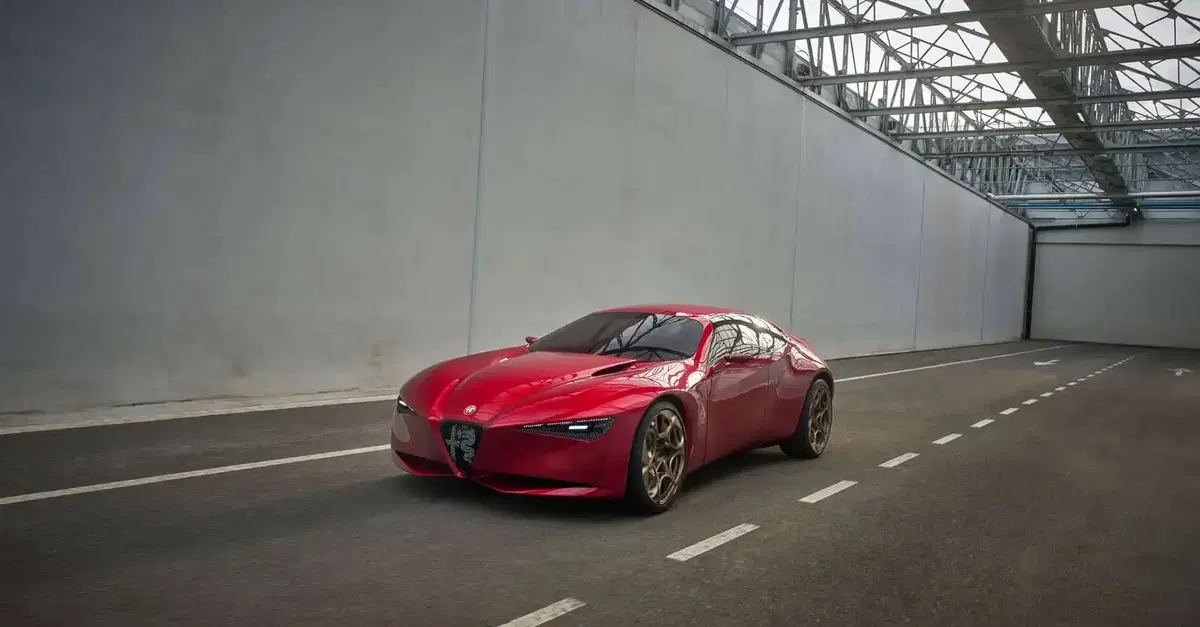 Cuorerosso, il CEO di Alfa Romeo e Maserati svela il futuro del Biscione: “Motori termici, ibridi e