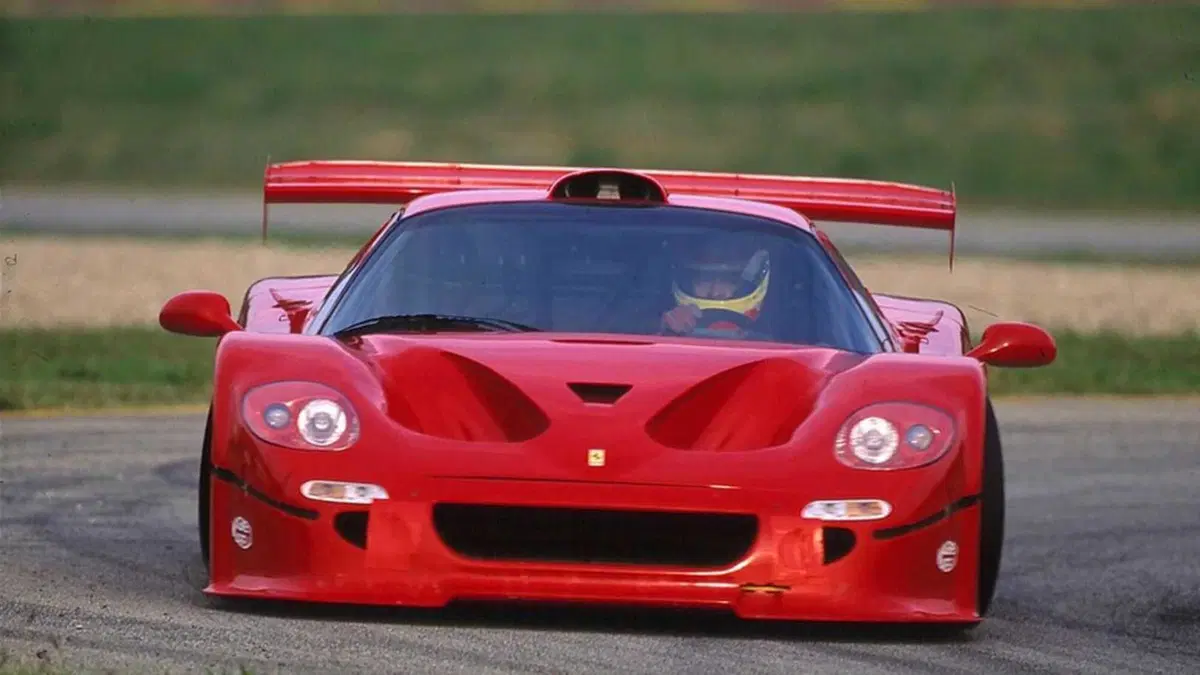 La F50 GT durante dei test a Fiorano