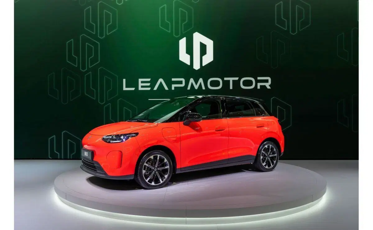 Leapmotor B03, debutta al Salone di Parigi: ecco la risposta cinese ai dazi europei