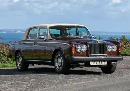La Rolls-Royce di Noel Gallagher va all’asta: quanto costa l’auto simbolo degli Oasis