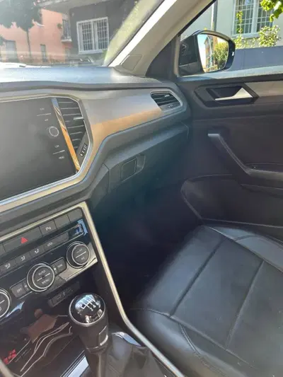 Volkswagen T-Roc 2.0 TDI SCR Business BlueMotion Technology del 2022 usata a Bologna