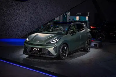 Cupra Raval, svelata a Parigi la versione firmata ABT: un look tutto nuovo per la piccola elettrica
