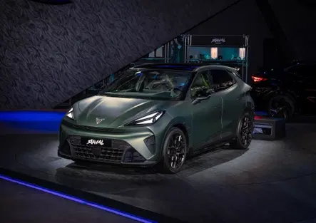Cupra Raval, svelata a Parigi la versione firmata ABT: un look tutto nuovo per la piccola elettrica