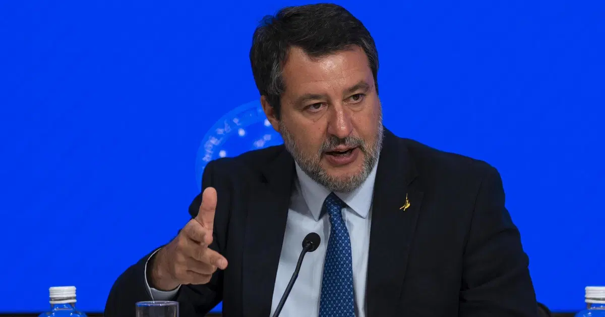 Nuovo Codice della Strada 2026: multe per velocità al chilometro, patente fino a 65 anni e addio ai documenti cartacei