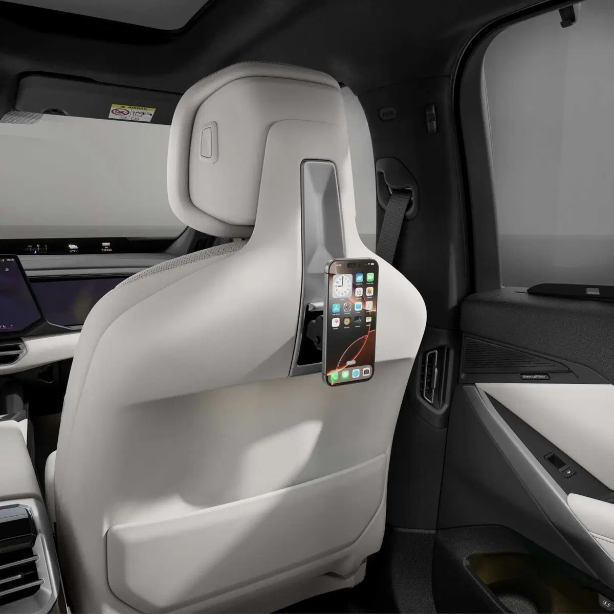 Nuova BMW X5 e iX5, il SUV cambia volto con gli accessori M Performance: cerchi da 23" e fibra di carbonio (11)