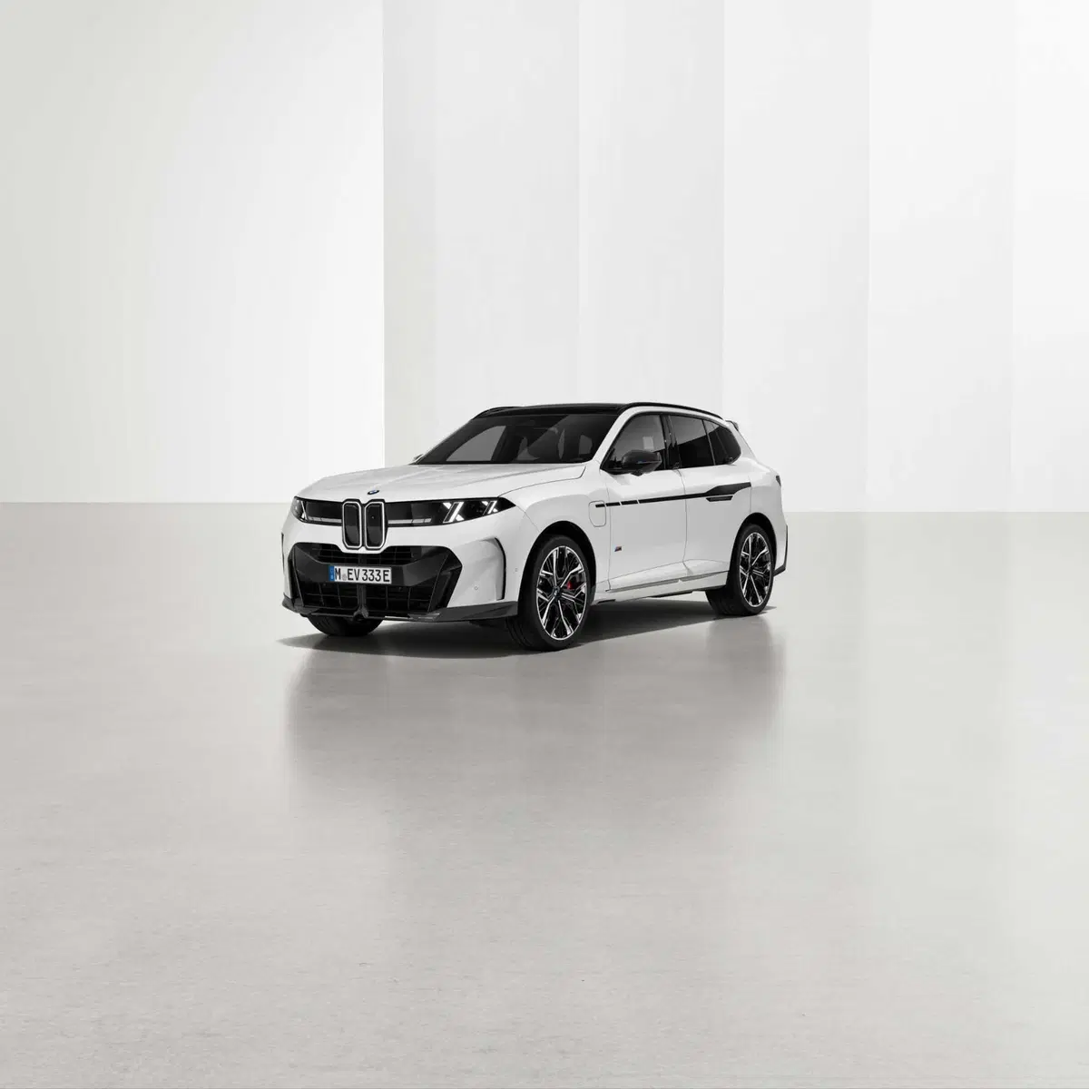 Nuova BMW X5 e iX5, il SUV cambia volto con gli accessori M Performance: cerchi da 23" e fibra di carbonio (28)