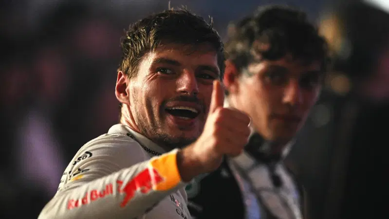Antonelli da sogno verso il titolo mondiale, ma la Red Bull fa paura: il capolavoro del motore Ford e il caos FIA a Singapore
