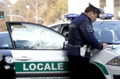 Bici elettriche truccate, sequestri a Torre del Greco: una raggiungeva i 100 km/h