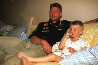 'In onore di Max Biaggi': l'incredibile retroscena su Verstappen svelato dal padre Jos. E ora la sfida a Valentino Rossi