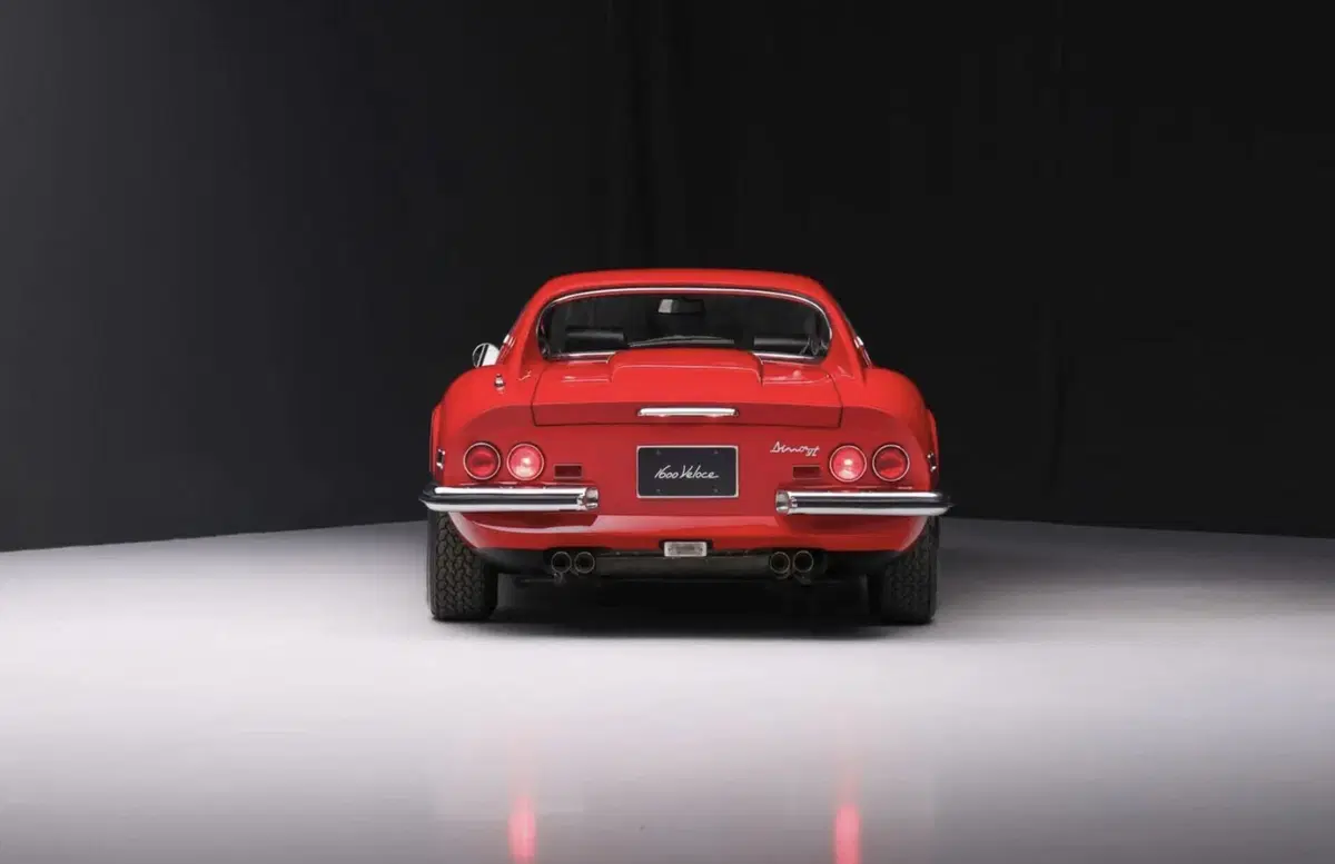 Ford, Jim Farley perde una Ferrari Dino all’asta: rilancio da 365.000 dollari, ma l’affare sfuma (5)