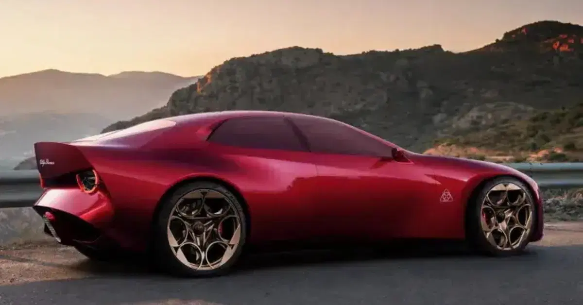 Cosa dice Jeremy Clarkson sulla nuova Alfa Romeo Cuorerosso: ecco cosa ne pensa