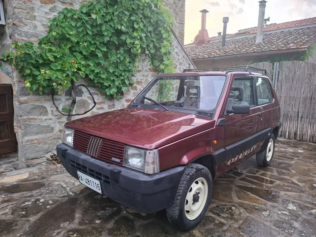 Fiat Panda d'epoca a Livorno