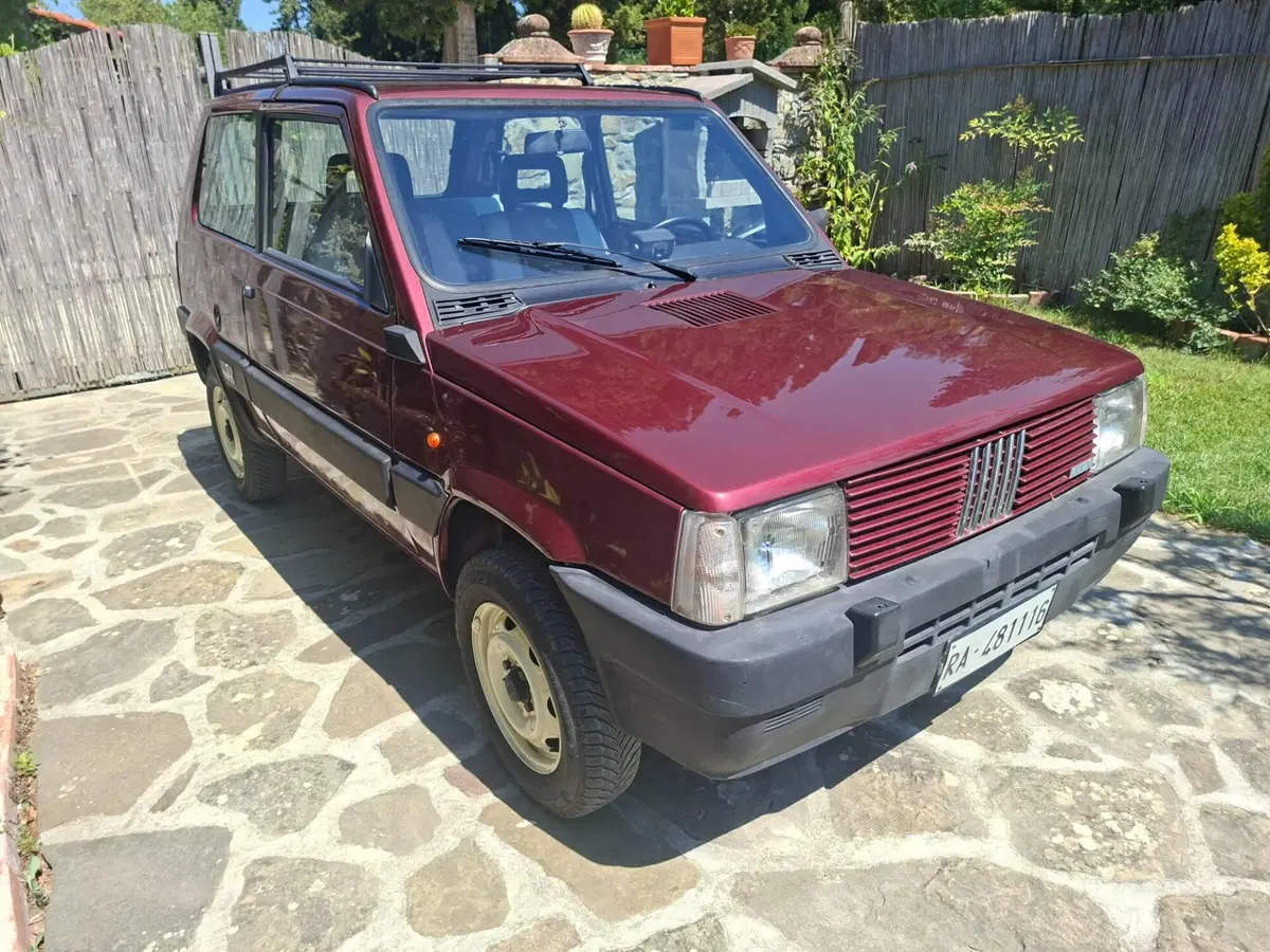 Fiat Panda d'epoca a Livorno (3)