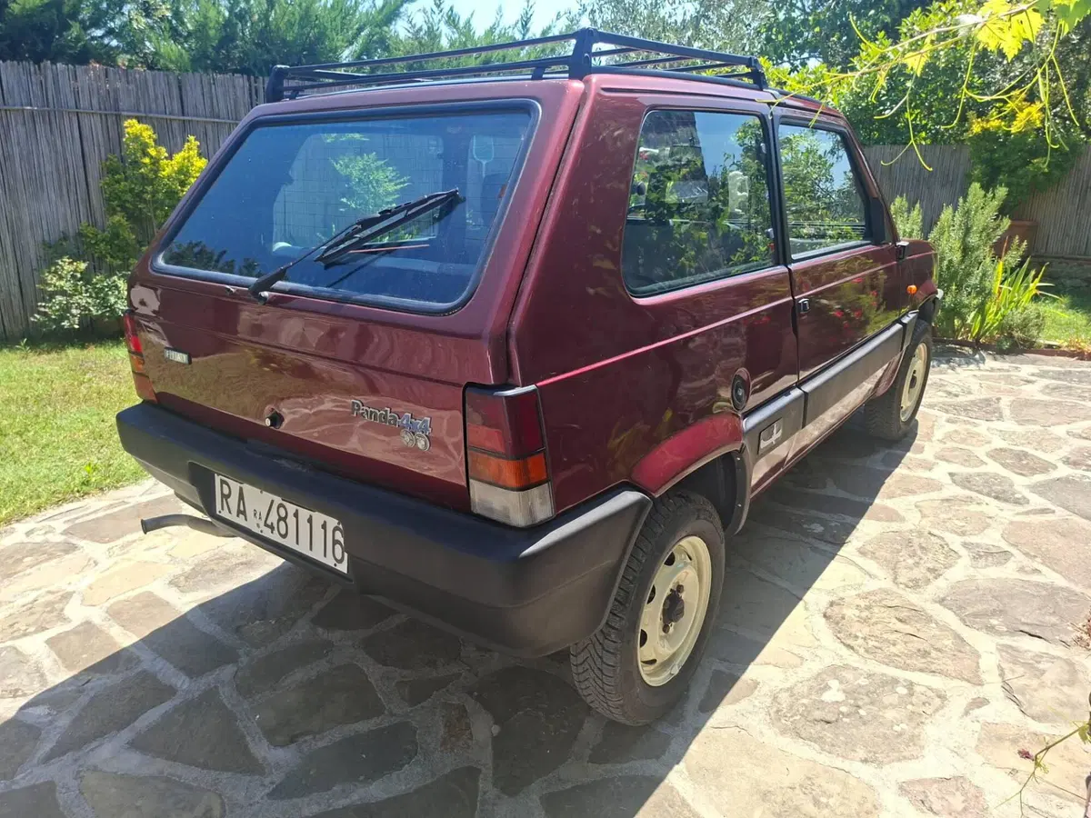 Fiat Panda d'epoca a Livorno (4)
