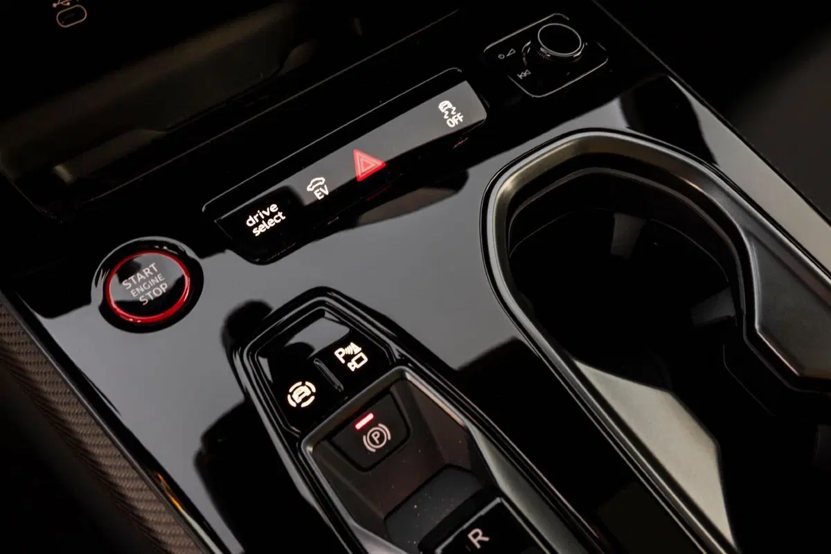 Nuova Audi A6 allroad: il ritorno del V6 diesel che sfida l'era elettrica [VIDEO] (2)