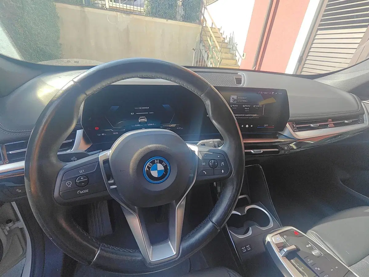 BMW iX1 usata a Catania (5)