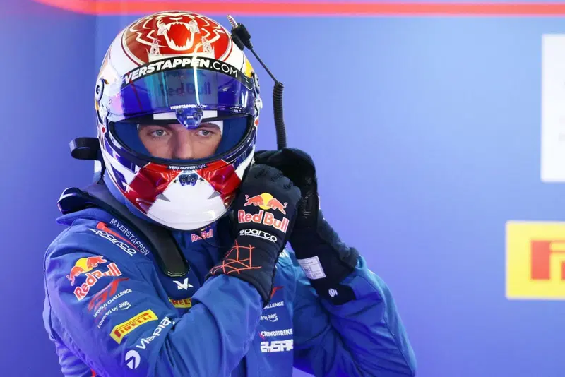 “Siamo qui per vincere!”: Verstappen avverte Valentino Rossi e torna in pista a Portimão nel weekend libero della F1. Nel mirino c'è la 24 Ore di Spa