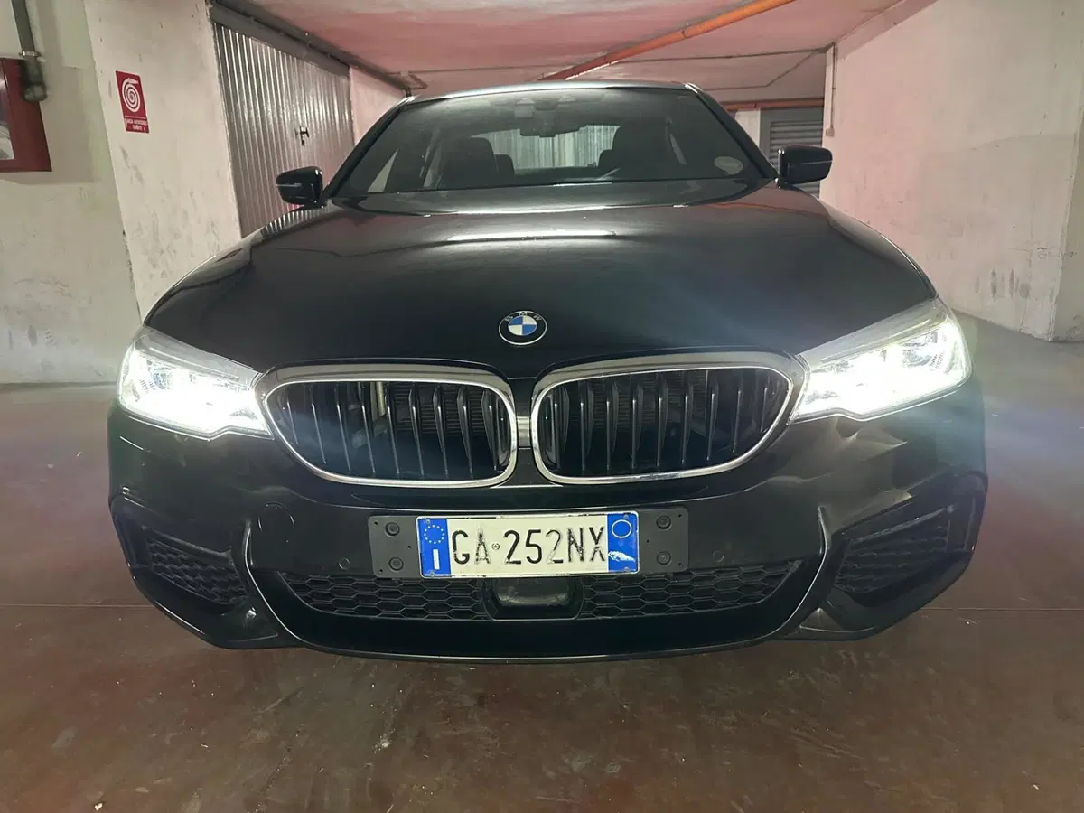 BMW Serie 5 usata a Foggia (8)