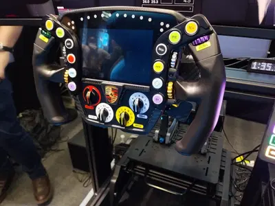 Simracing EXPO 26. Con Sim-Lab un volante professionale a casa vostra