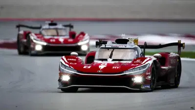 Toyota regna a Barcellona ed è Campione: il trionfo dal box e l'applauso d'onore Ferrari che abdica