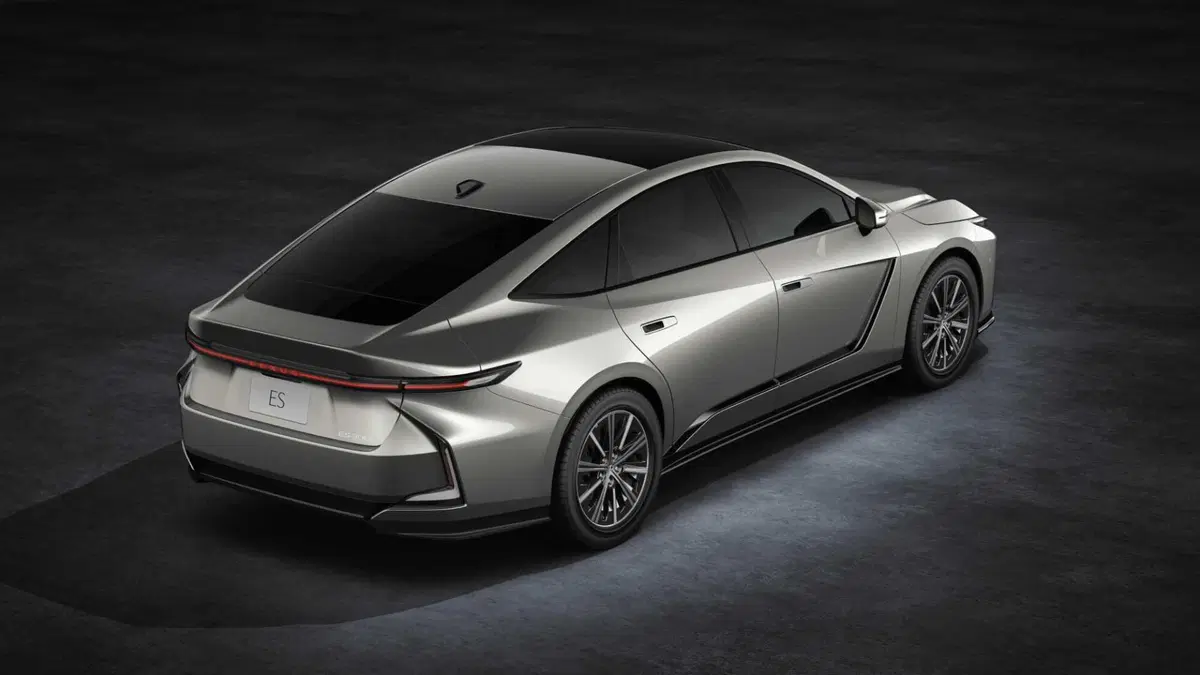 Lexus ES (2026-->>) (5)