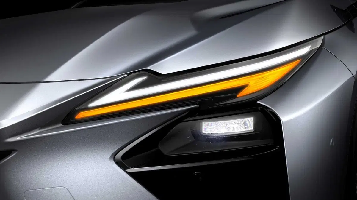Lexus ES (2026-->>) (15)
